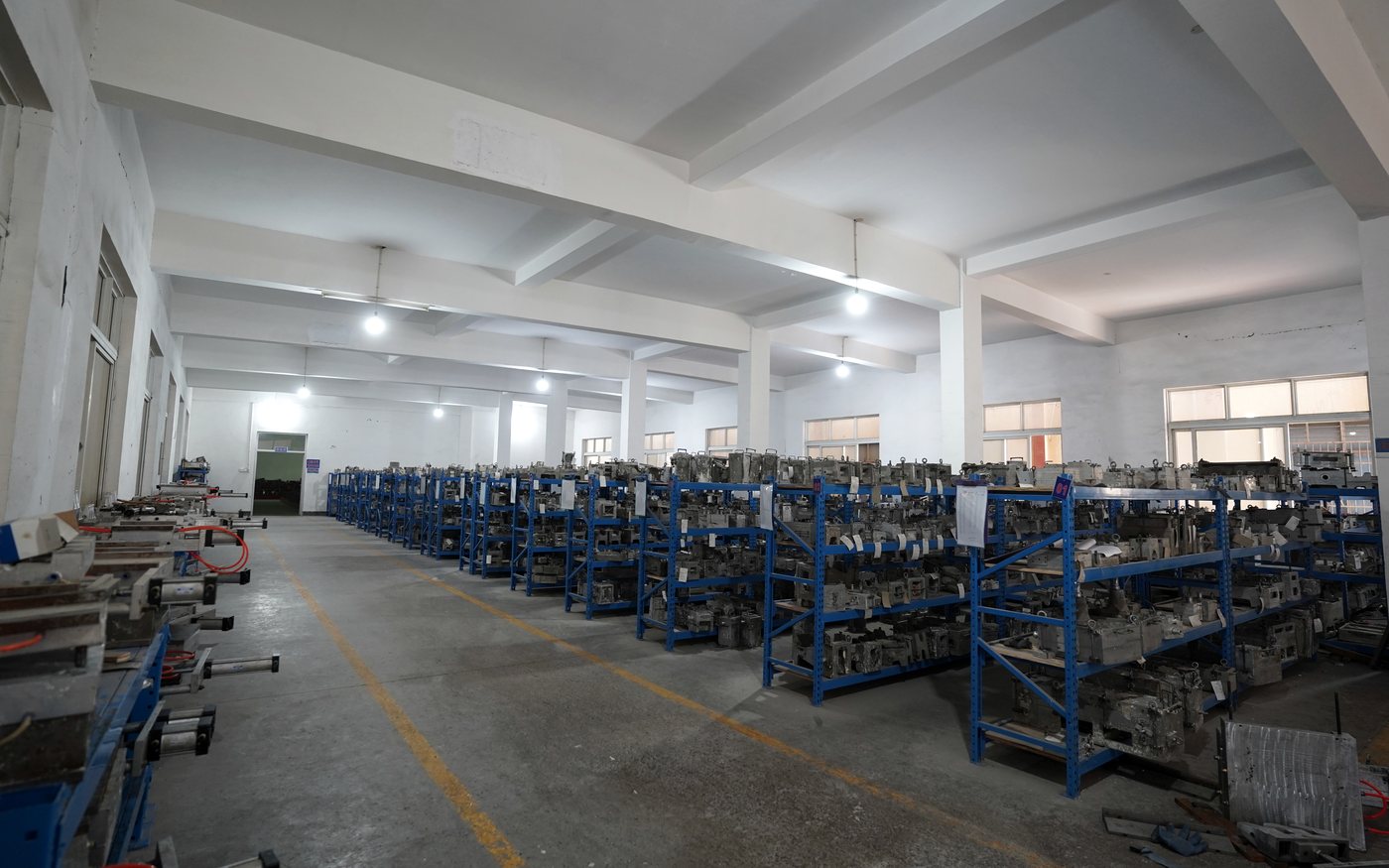 Real workshop equipment context for tooling review